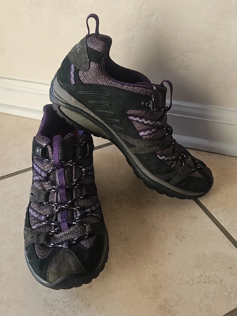 Women's Merrell Siren Sport Black/ Gray/Purple Hiking Shoes-Size: 9